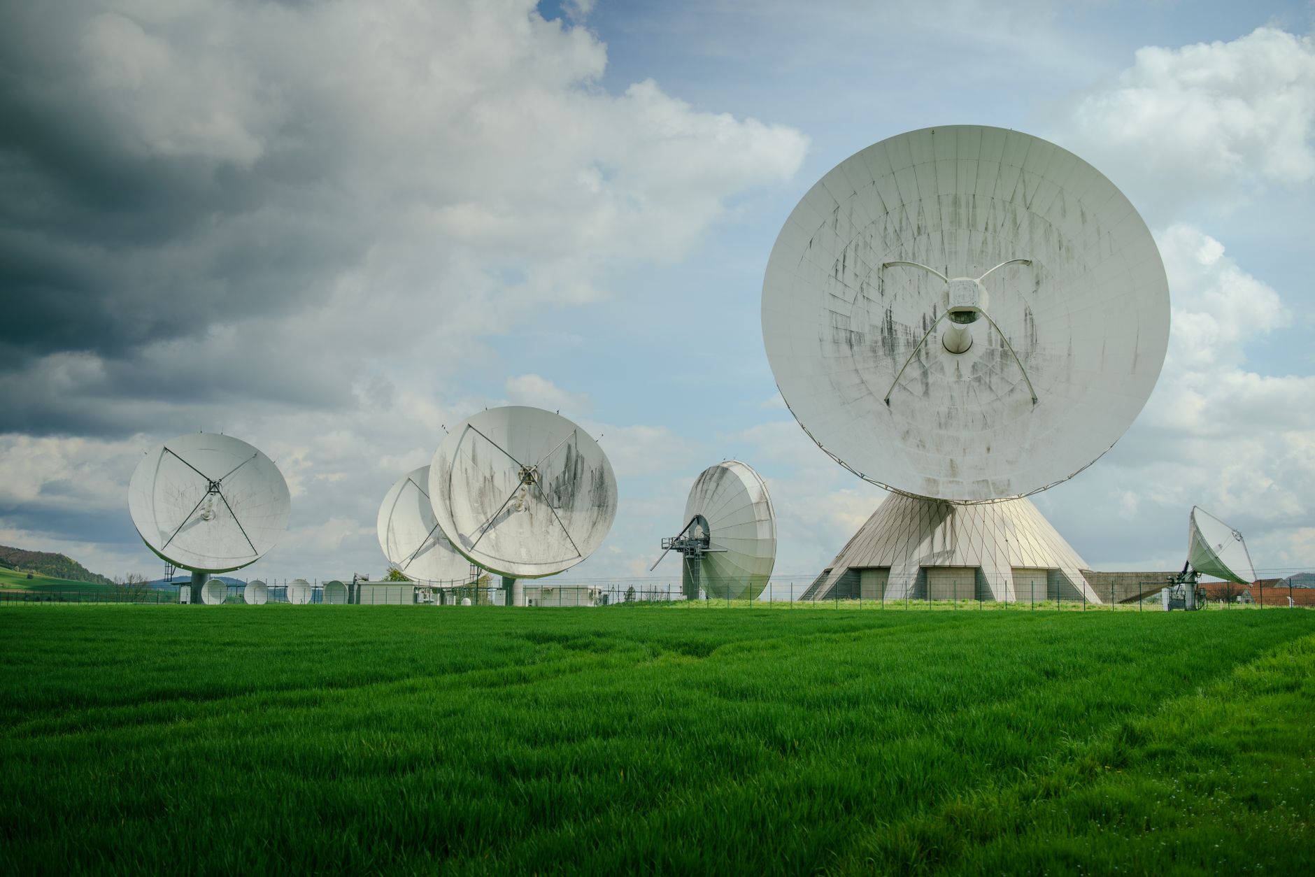 communications network around Mars